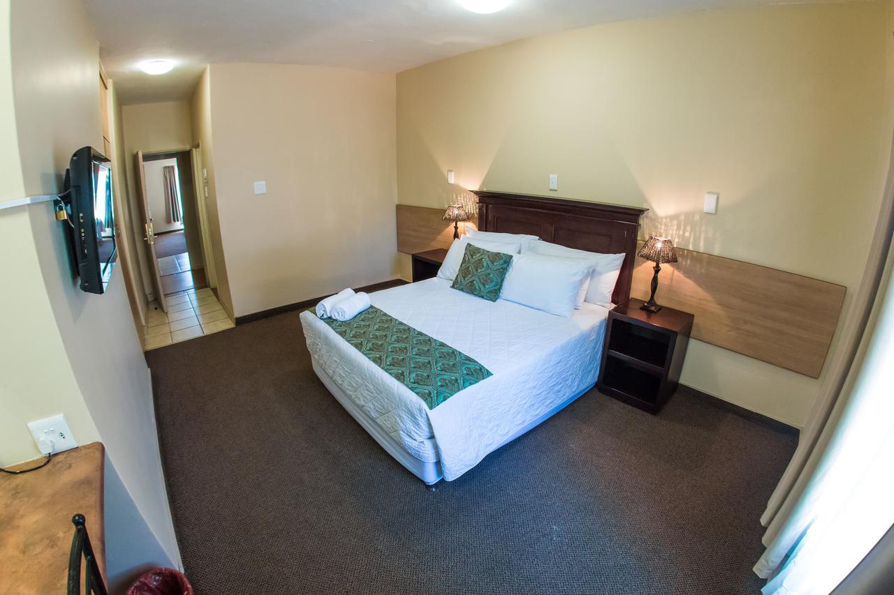 Airport Hotel Kimberley Extérieur photo