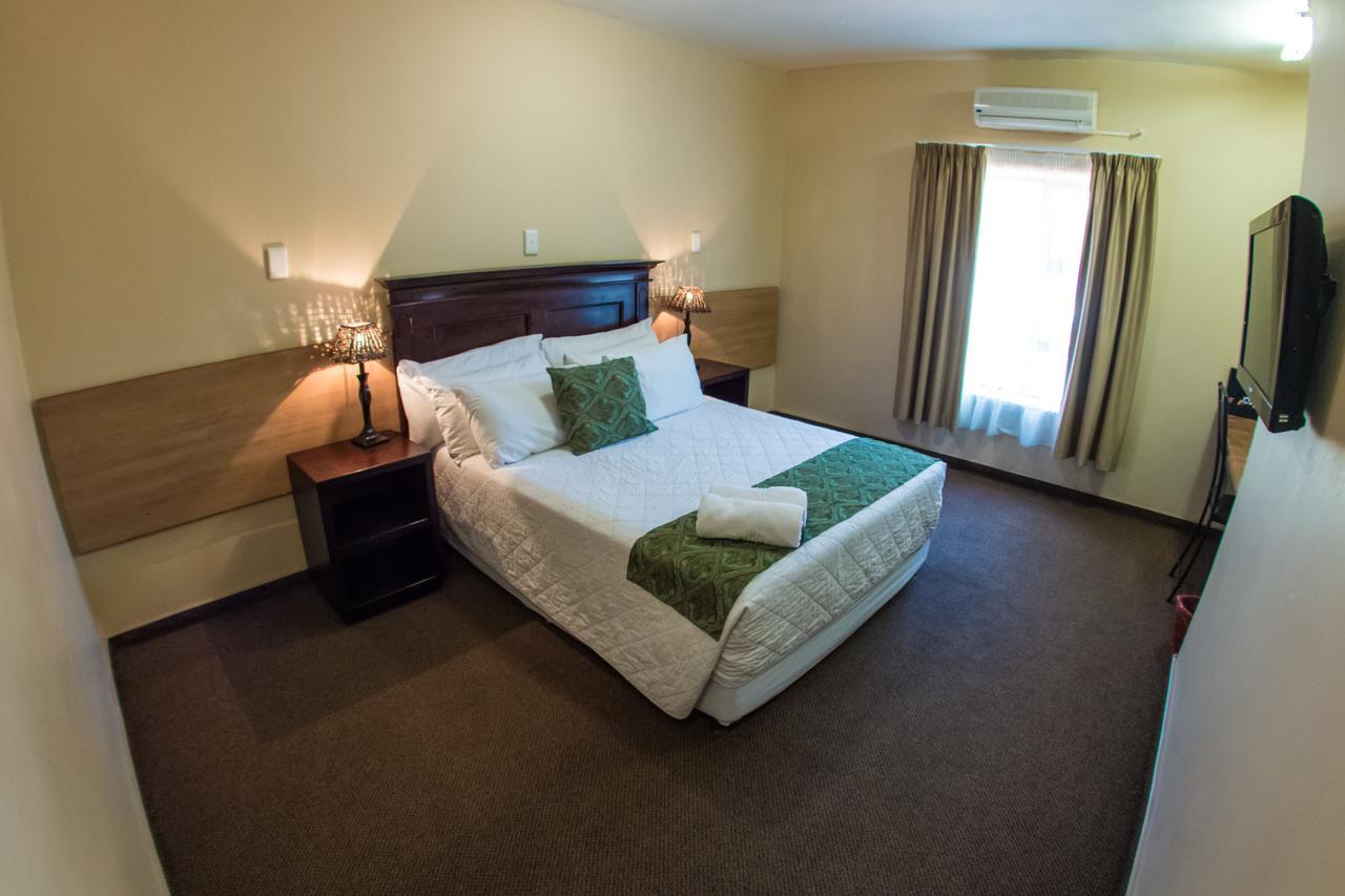 Airport Hotel Kimberley Extérieur photo