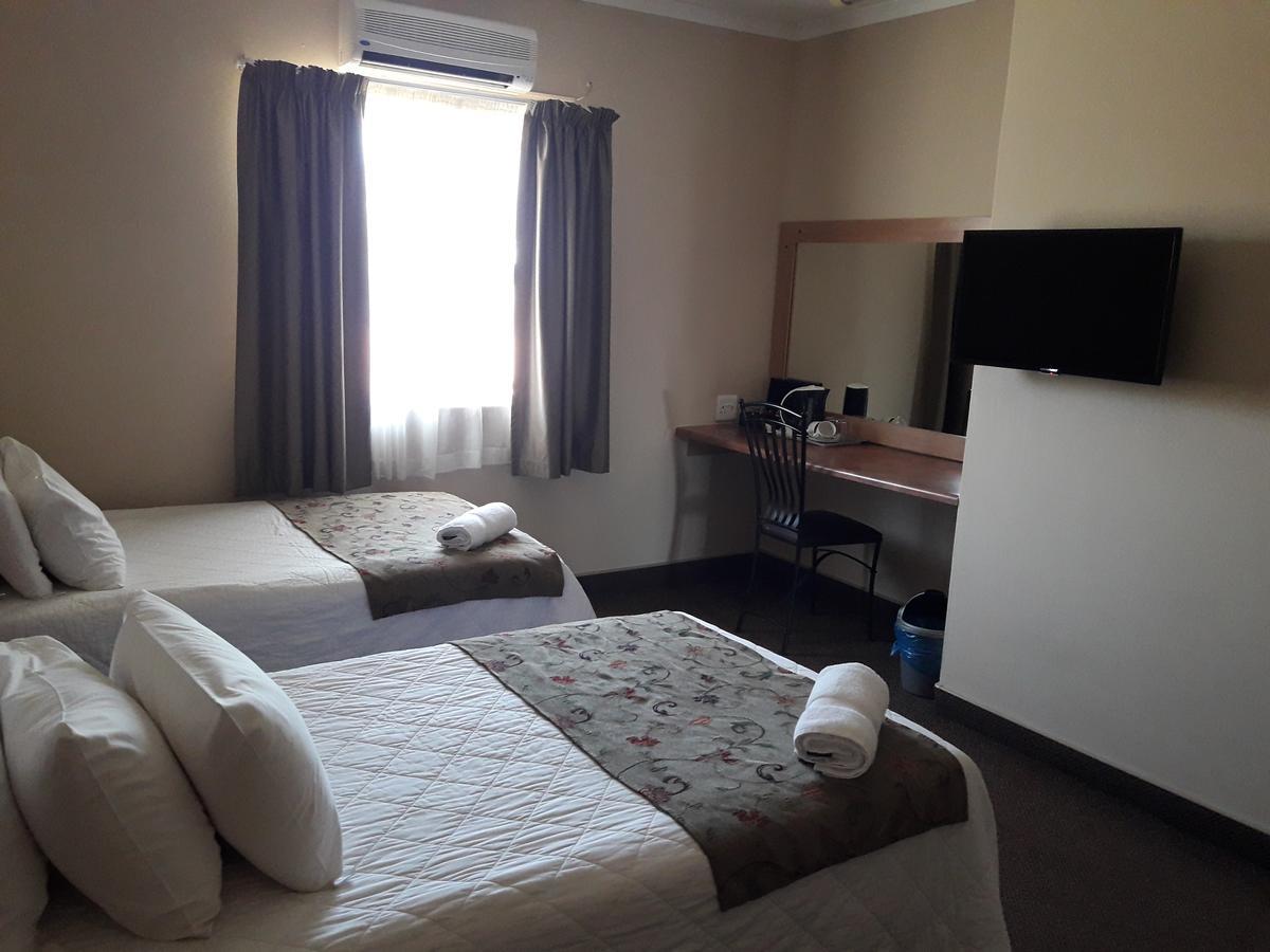 Airport Hotel Kimberley Extérieur photo